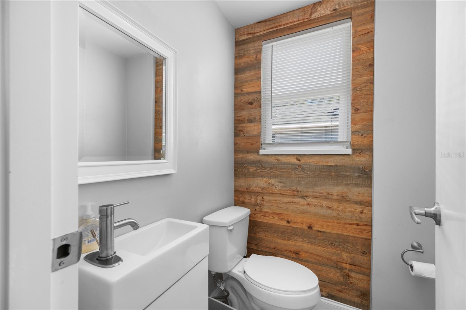 710 1ST AVE SW — photo 45