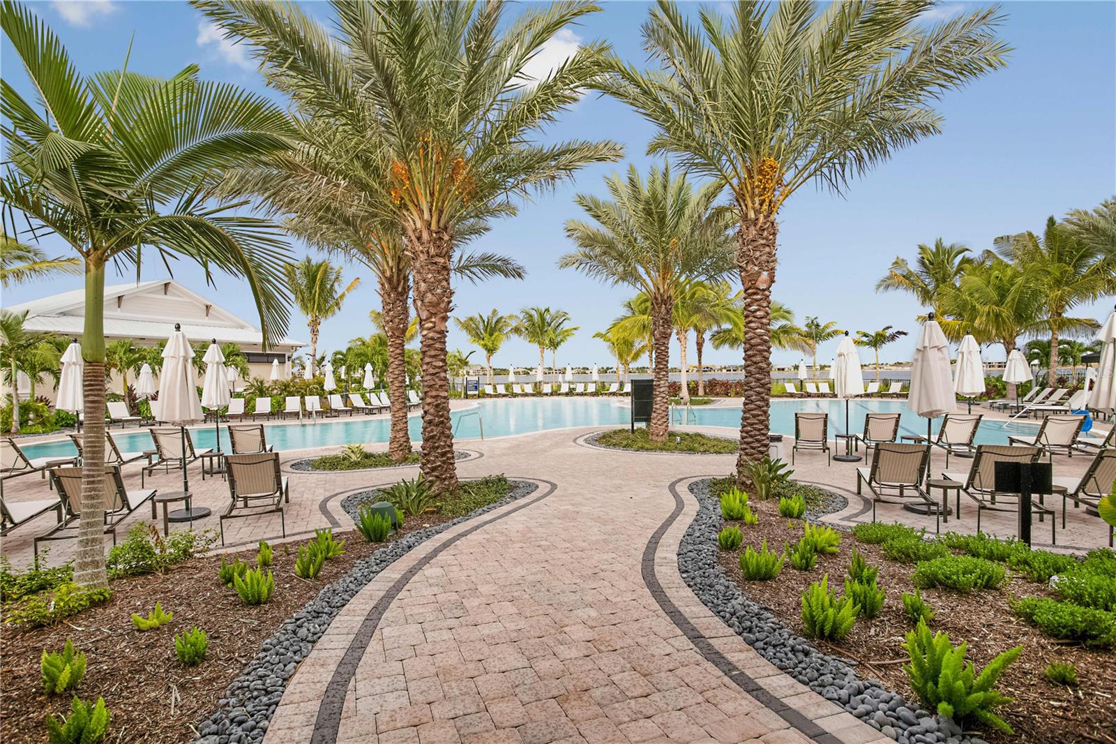 7931 CORAL SEA LN — photo 31