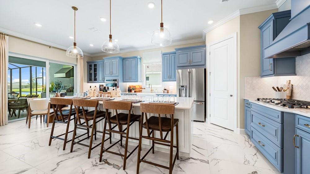 7931 CORAL SEA LN — photo 3