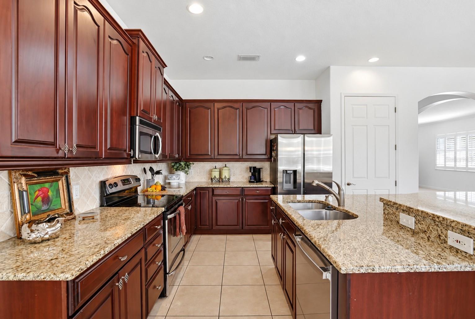 5809 LEXINGTON DR — photo 19
