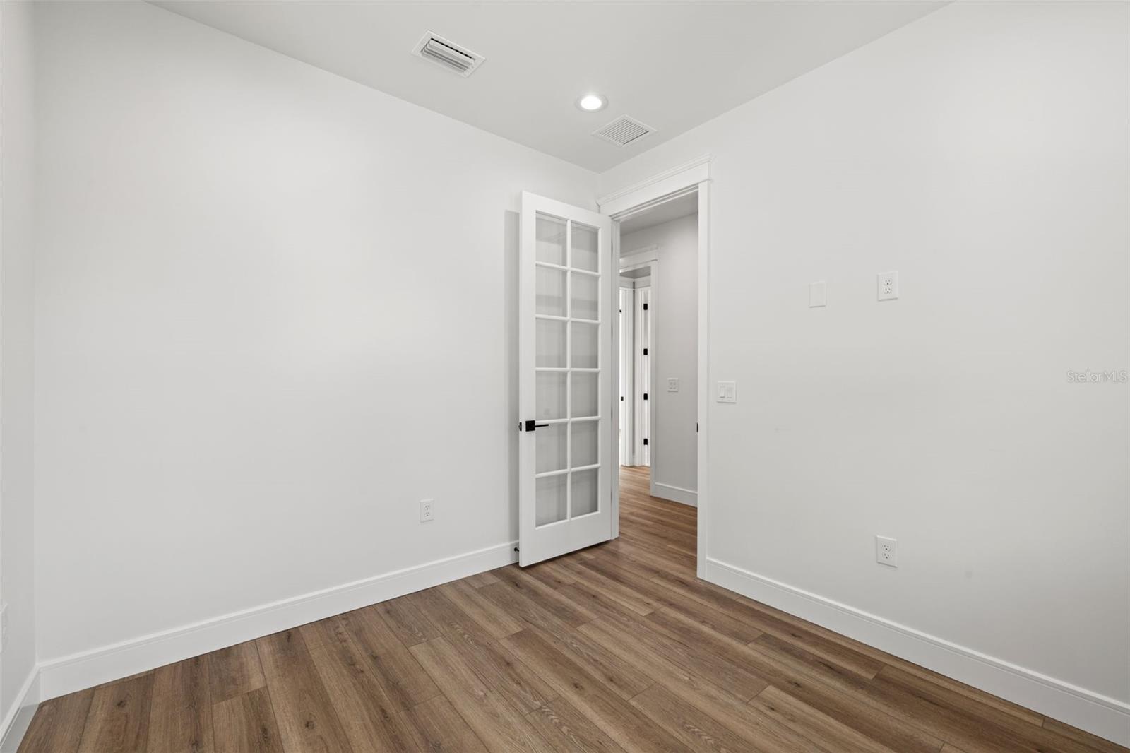 2910 N 25TH ST — photo 9