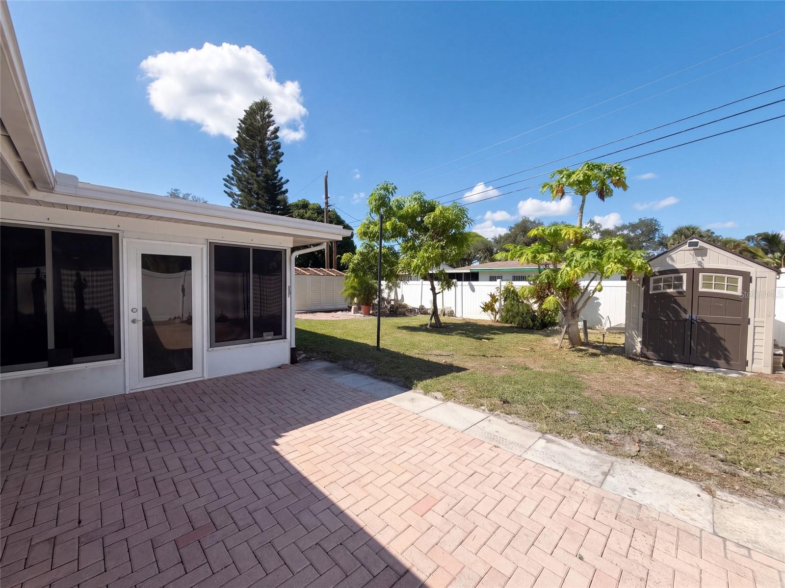 2645 ROY HANNA DR S — photo 16