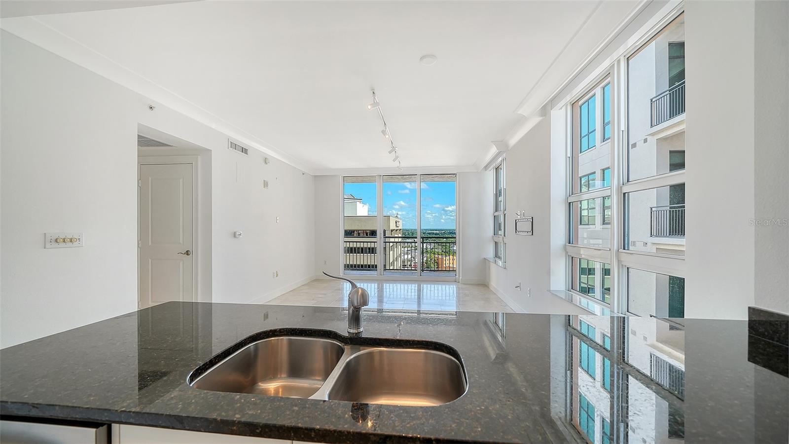 1350 MAIN ST #1409 — photo 12