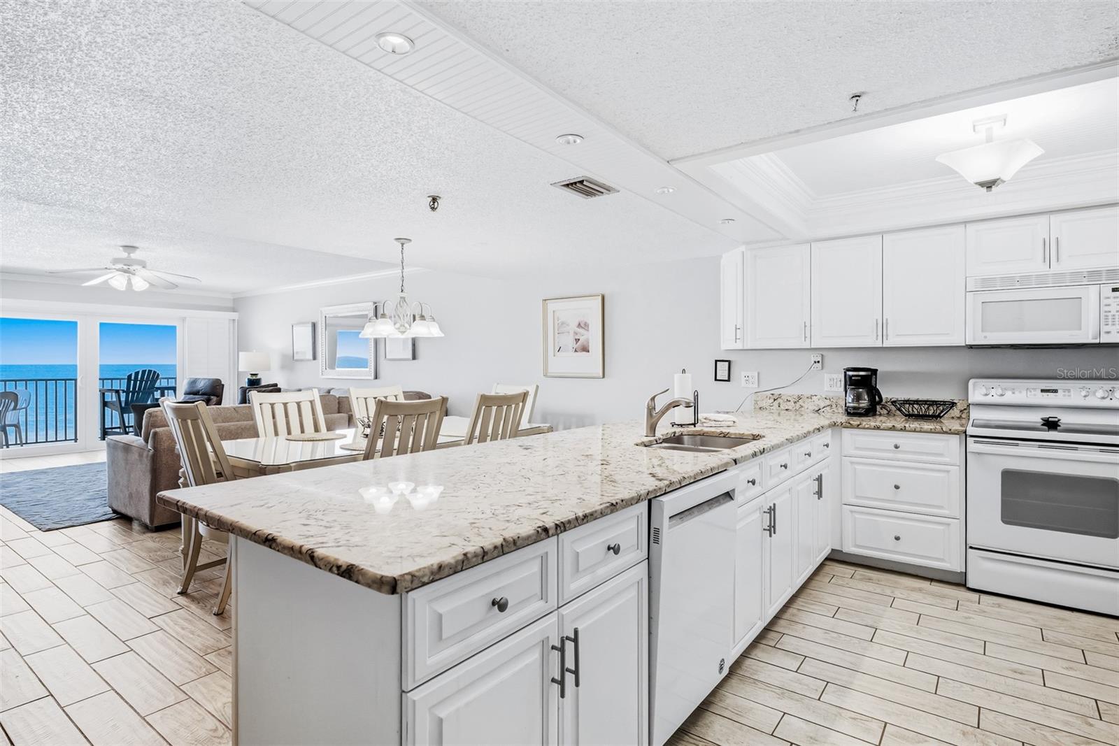 18500 GULF BLVD #404 — photo 10