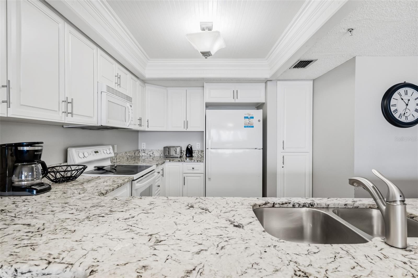 18500 GULF BLVD #404 — photo 14