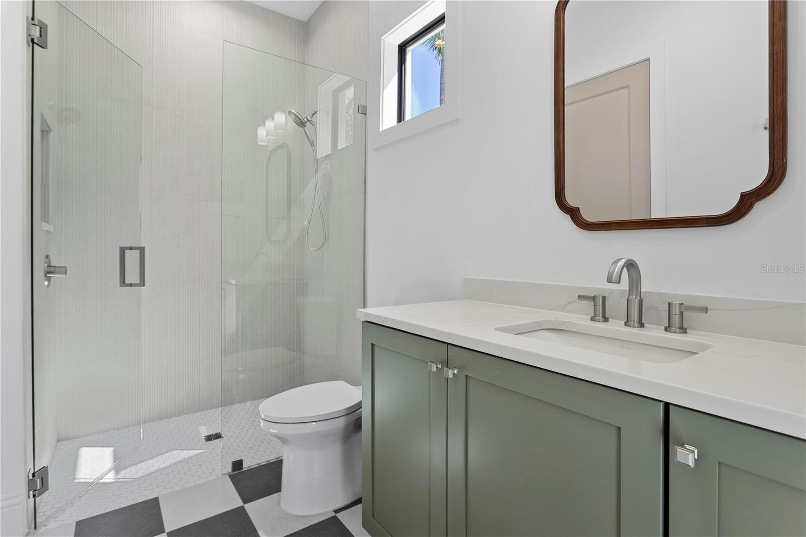 5008 W DICKENS AVE — photo 30