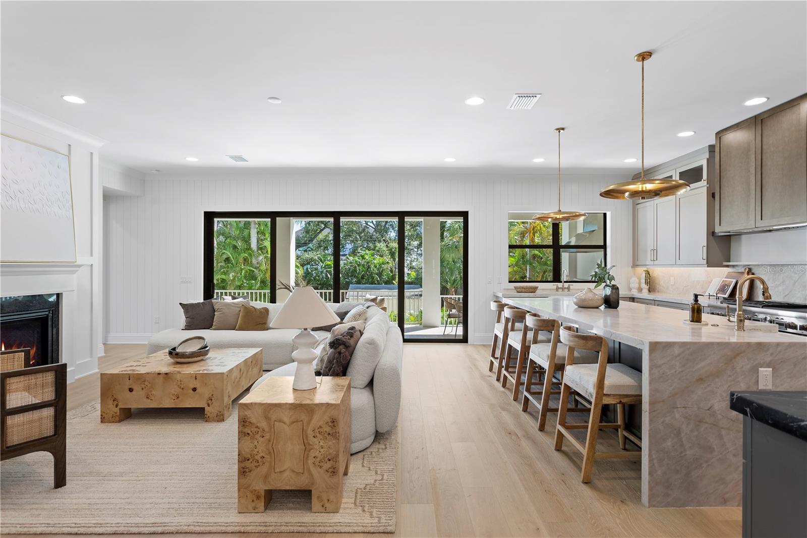 5008 W DICKENS AVE — photo 16