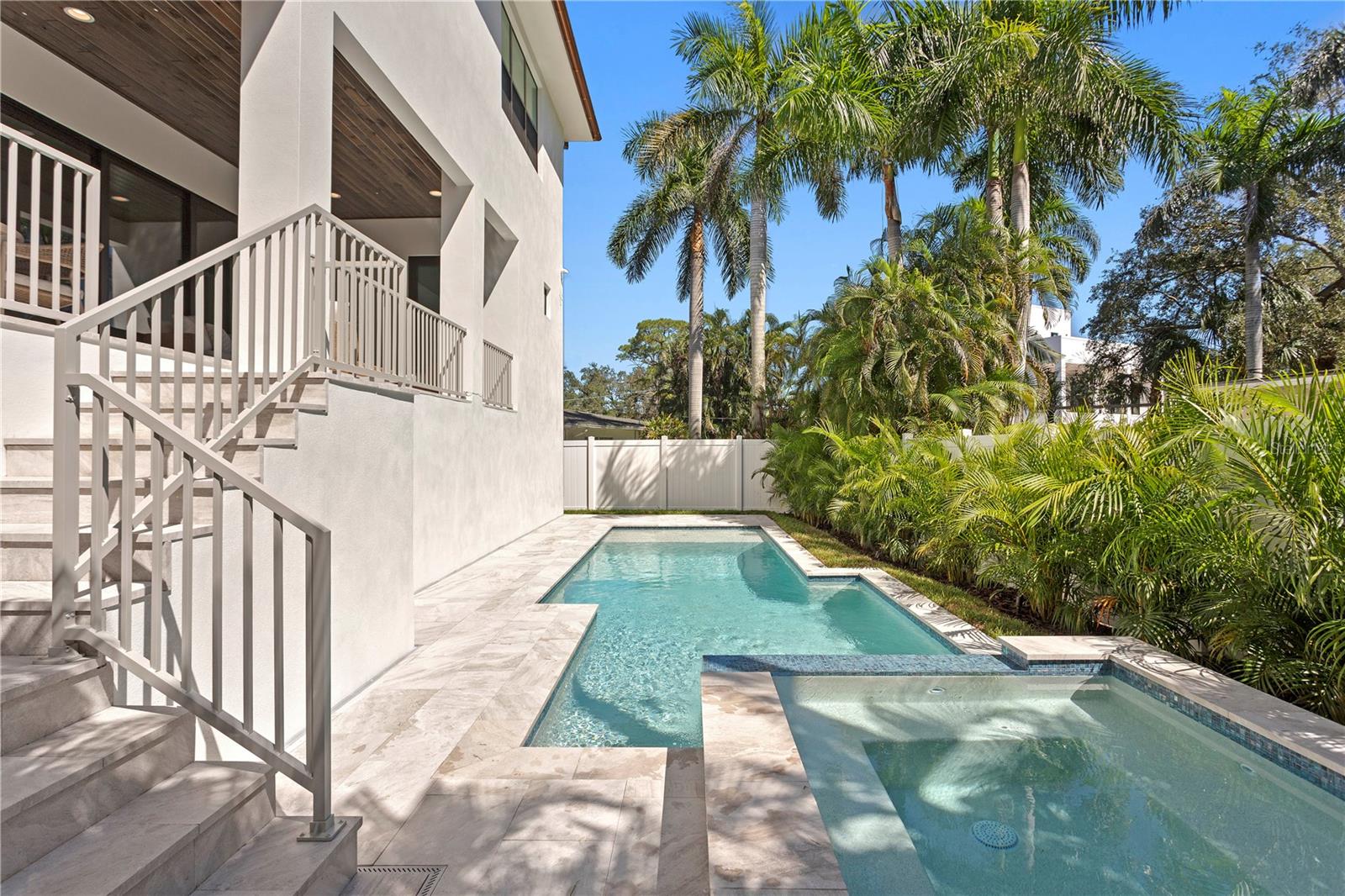 5008 W DICKENS AVE — photo 57