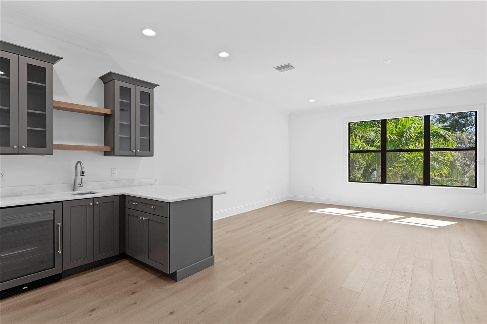 5008 W DICKENS AVE — photo 52