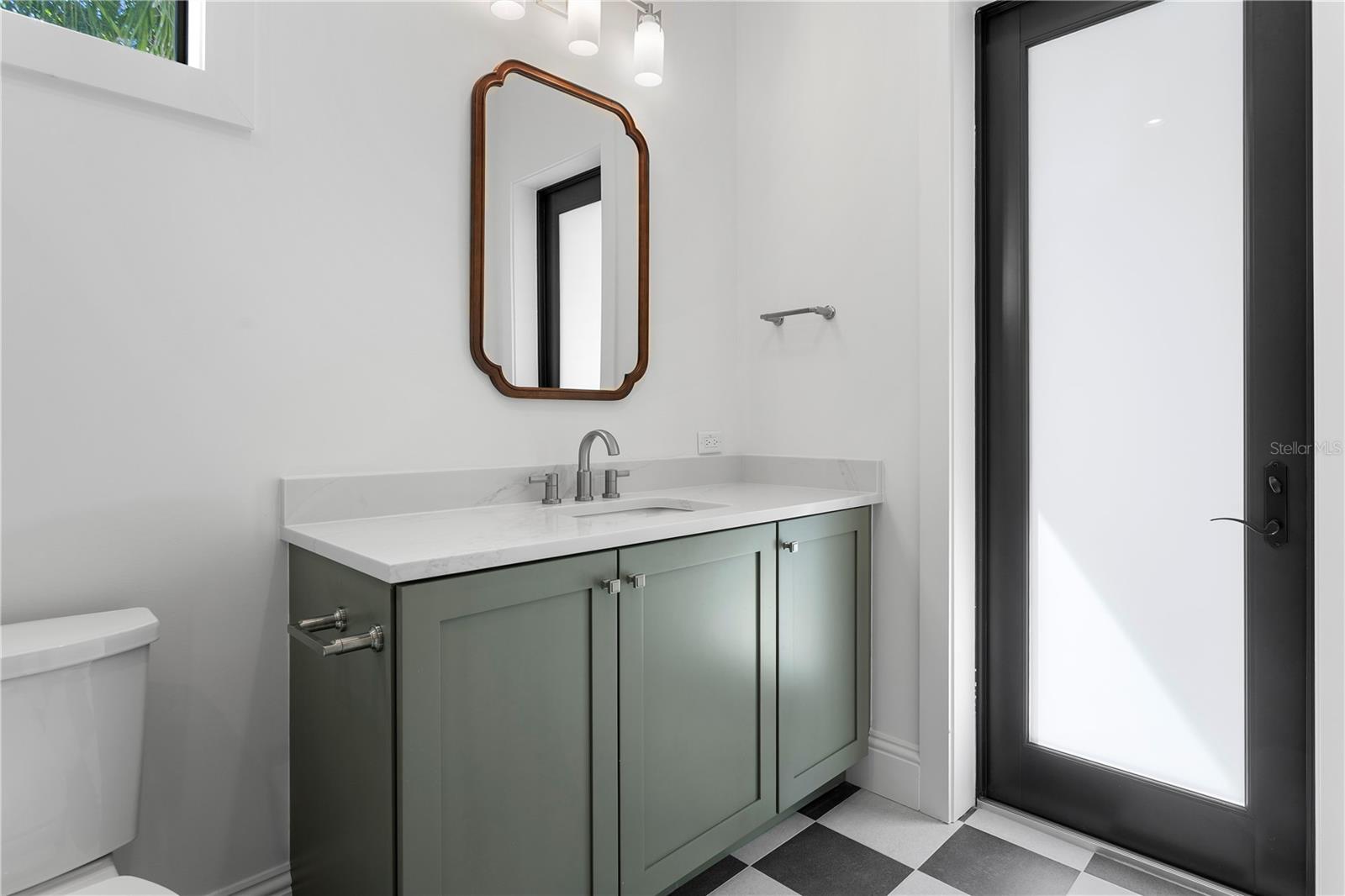 5008 W DICKENS AVE — photo 29