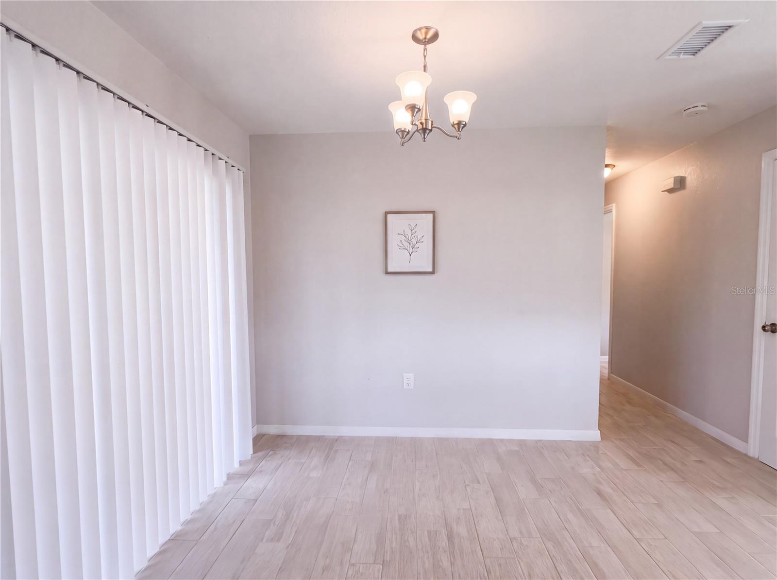 5131 BROOKMEADE DR — photo 6