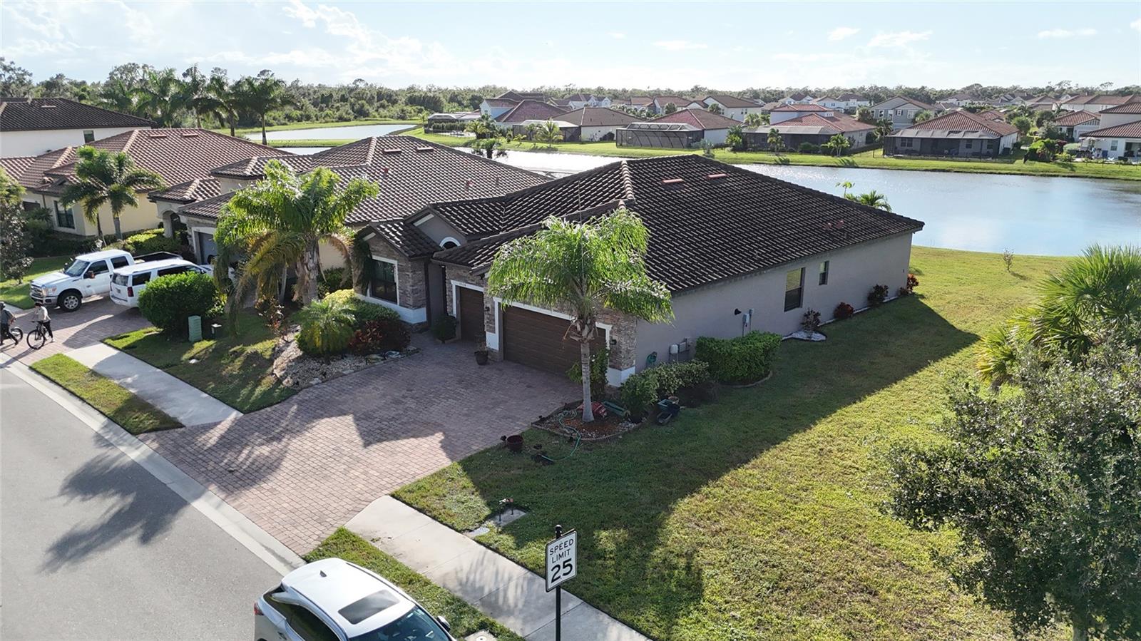 3504 SAVANNA PALMS CT — photo 2