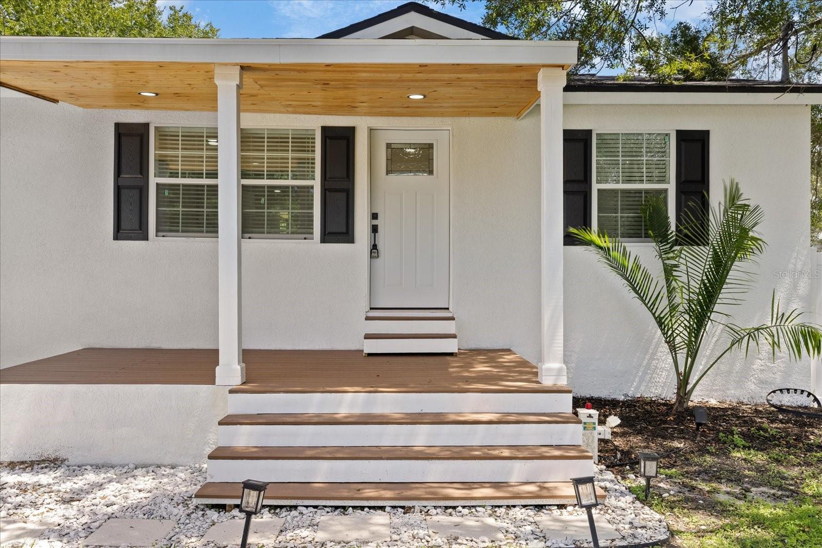 6403 ELLIOT DR — photo 3