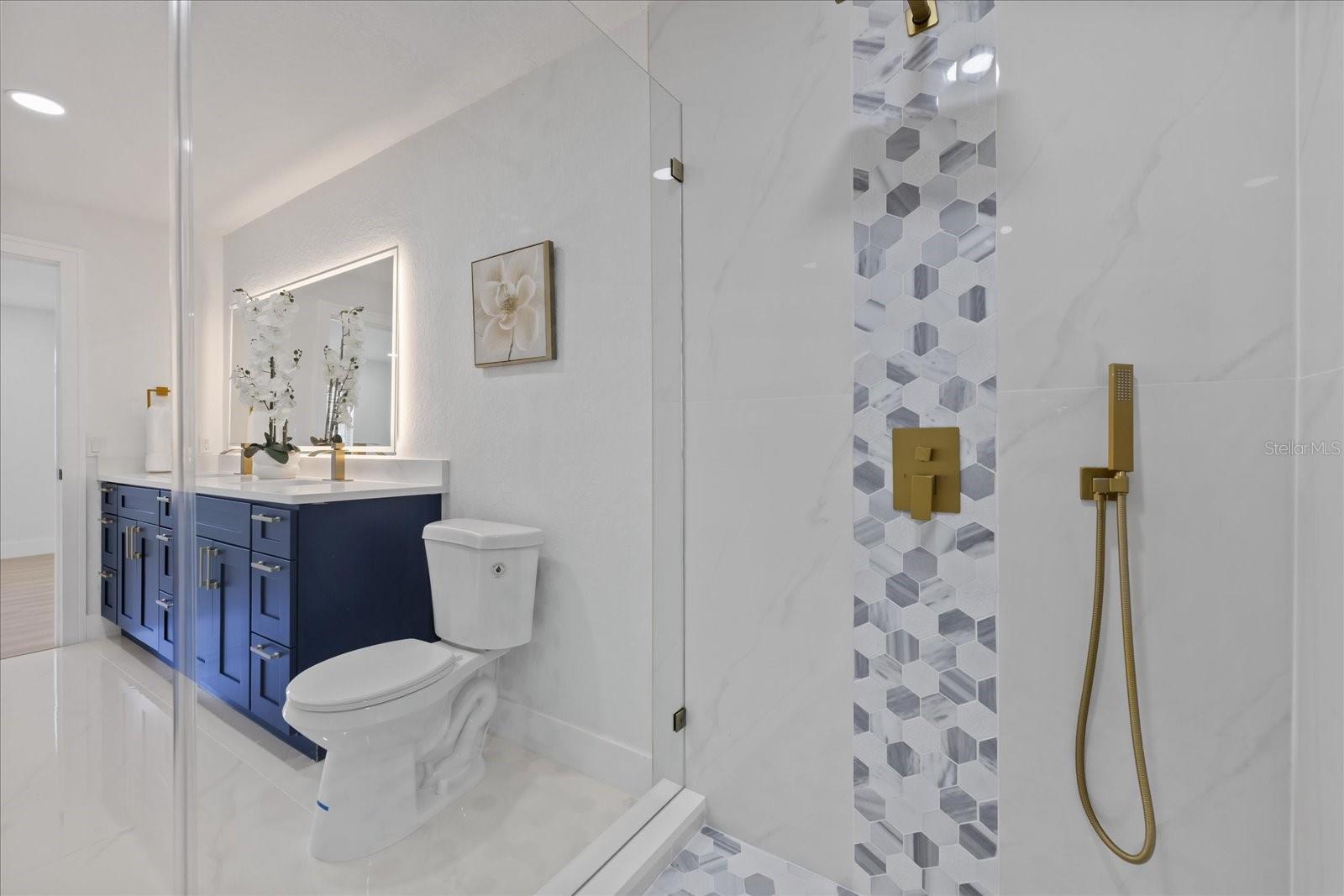 6403 ELLIOT DR — photo 19