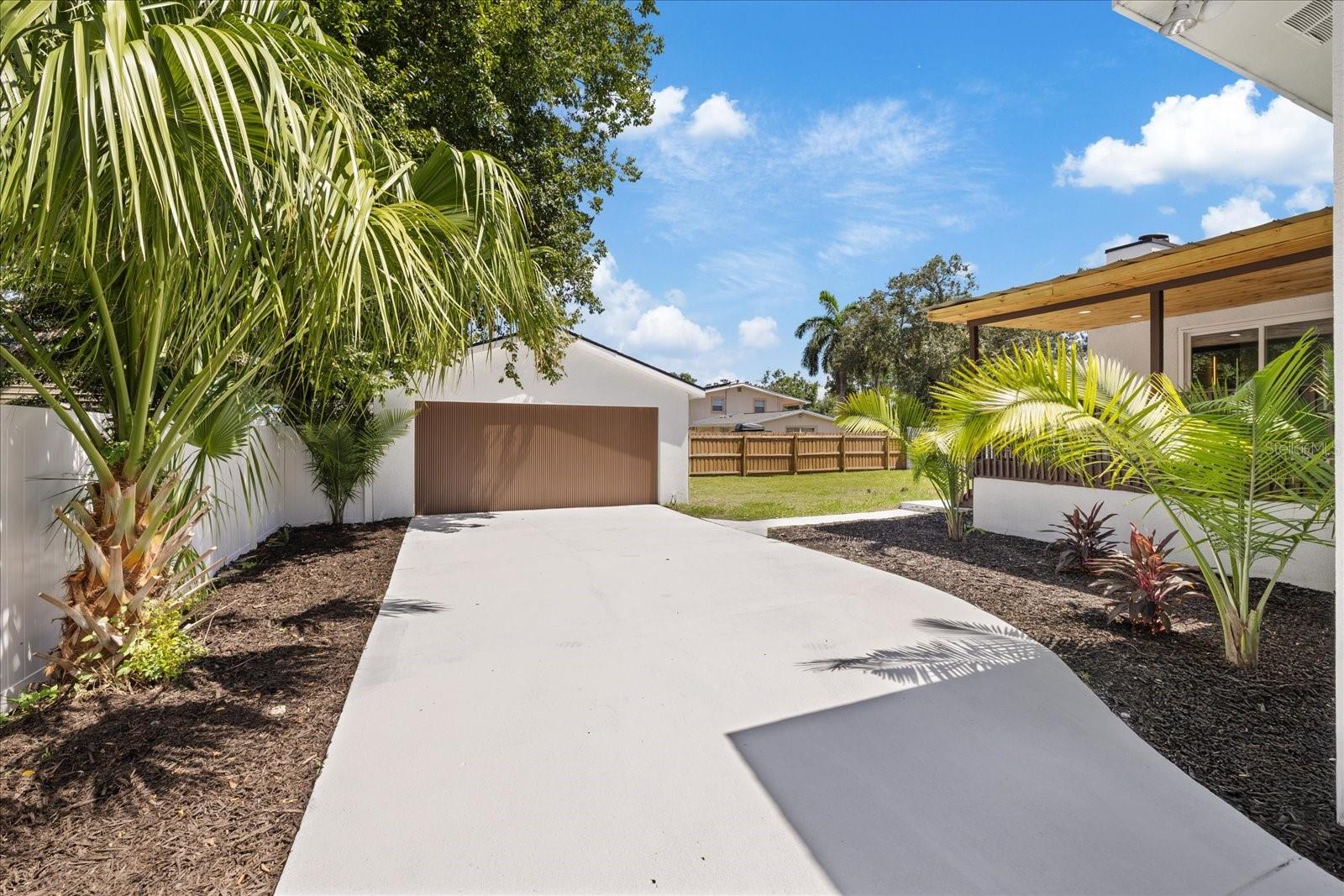 6403 ELLIOT DR — photo 39