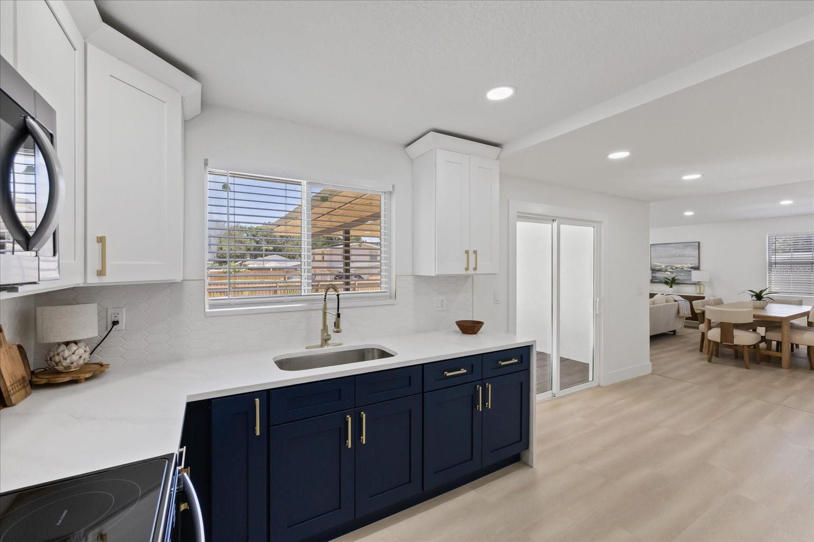6403 ELLIOT DR — photo 27