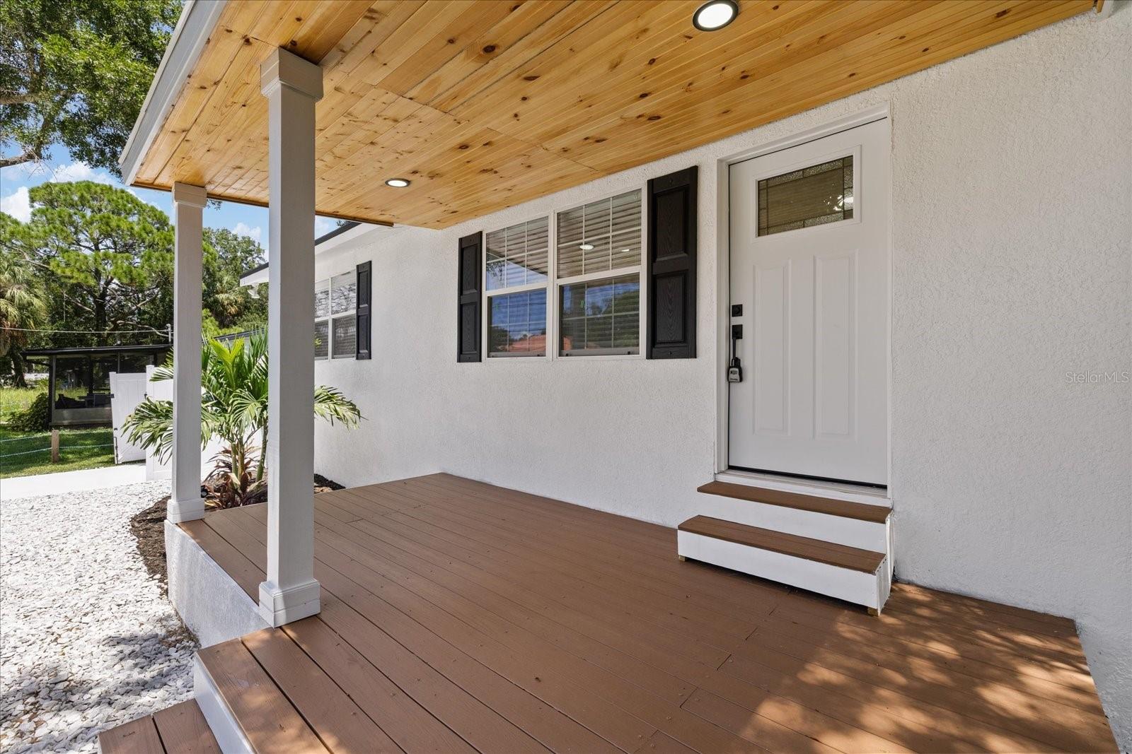 6403 ELLIOT DR — photo 4