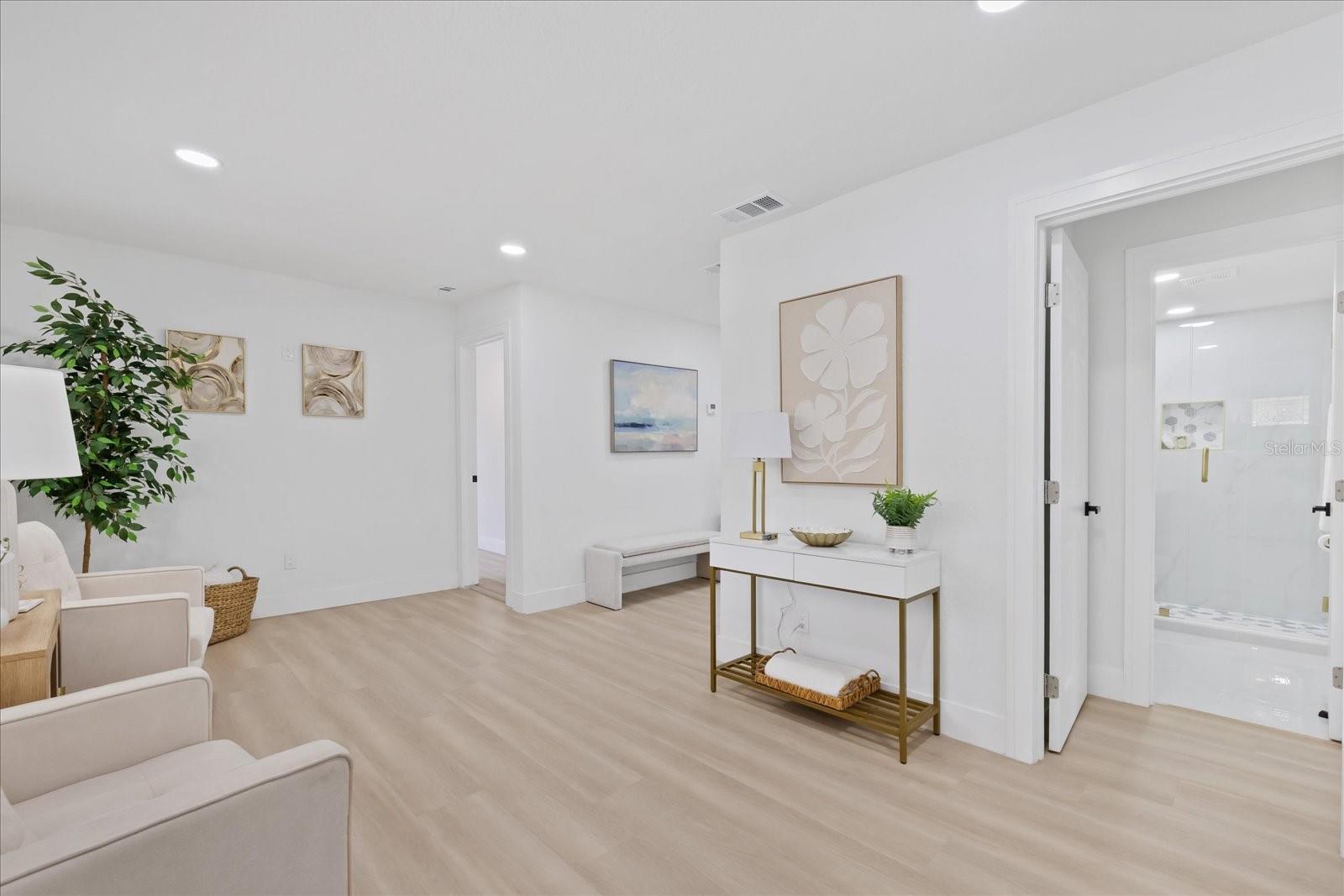 6403 ELLIOT DR — photo 5