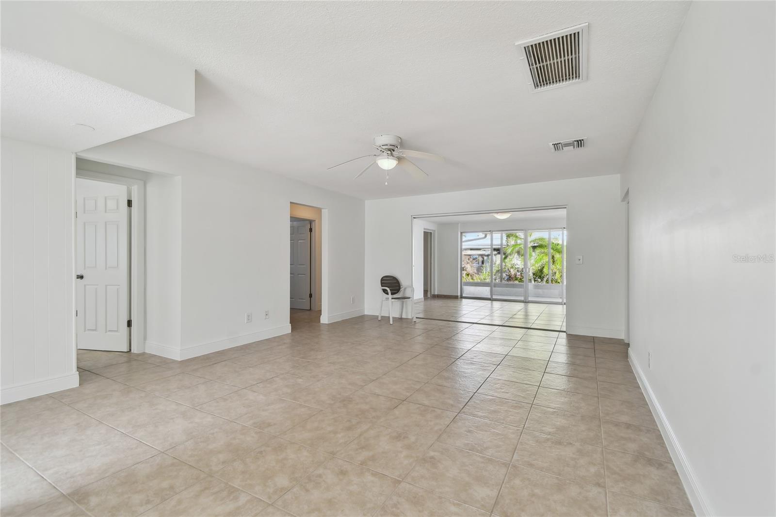 17255 2ND ST E — photo 10