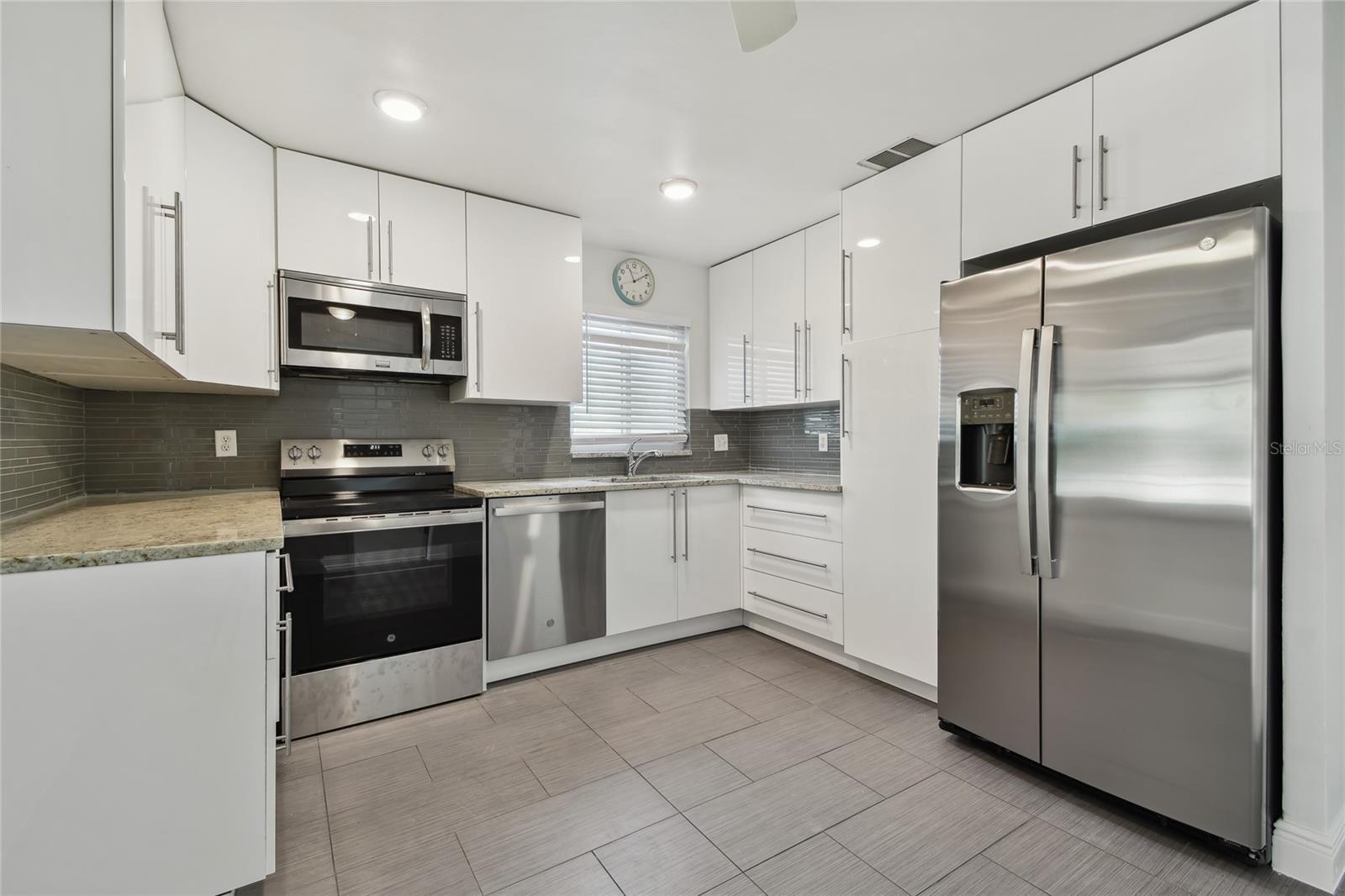 17255 2ND ST E — photo 12