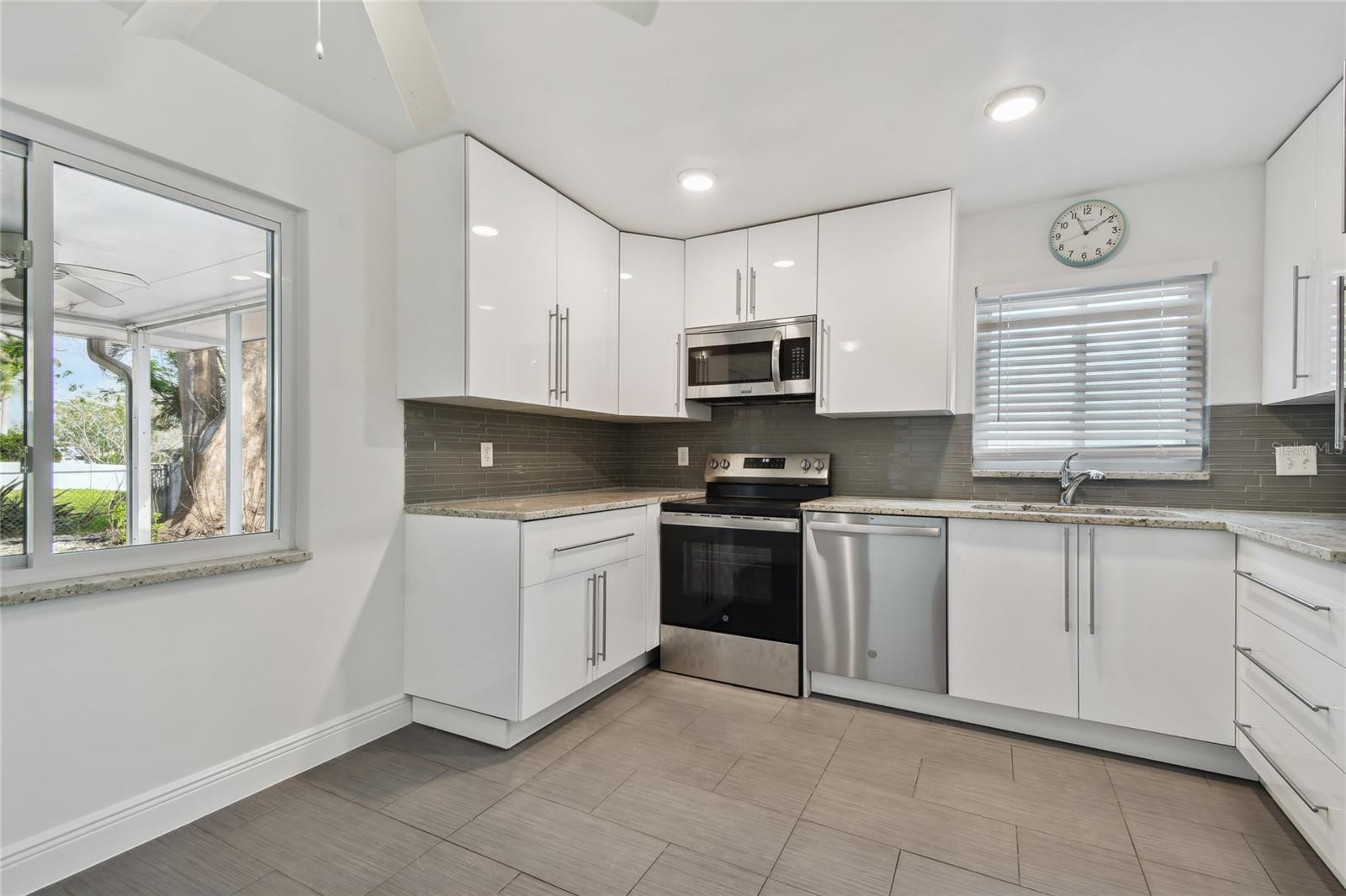17255 2ND ST E — photo 11