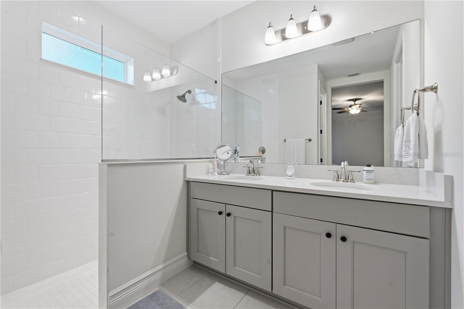 3636 FRONT PARK DR — photo 25