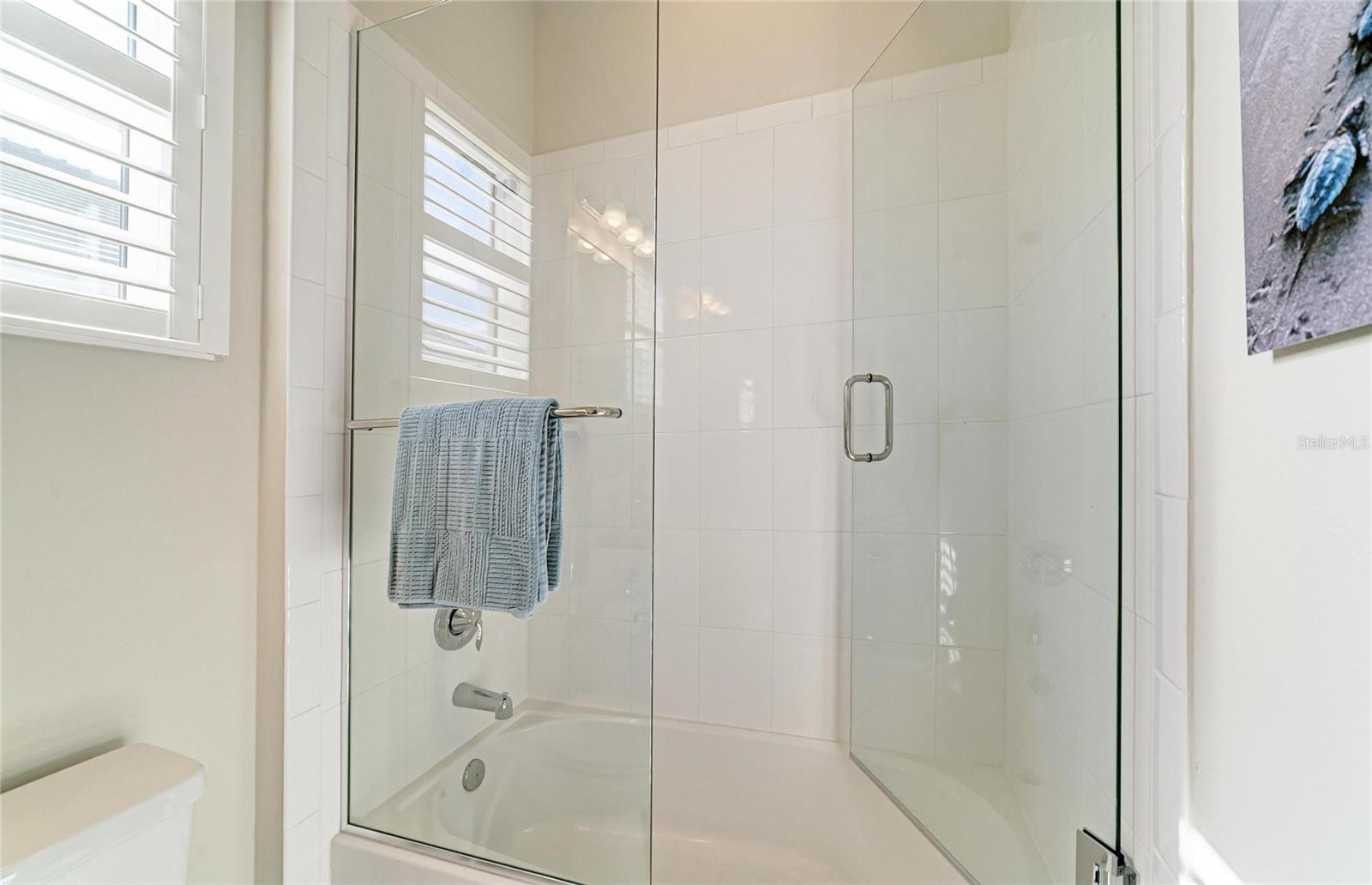 8269 GRANDE SHORES DR — photo 41