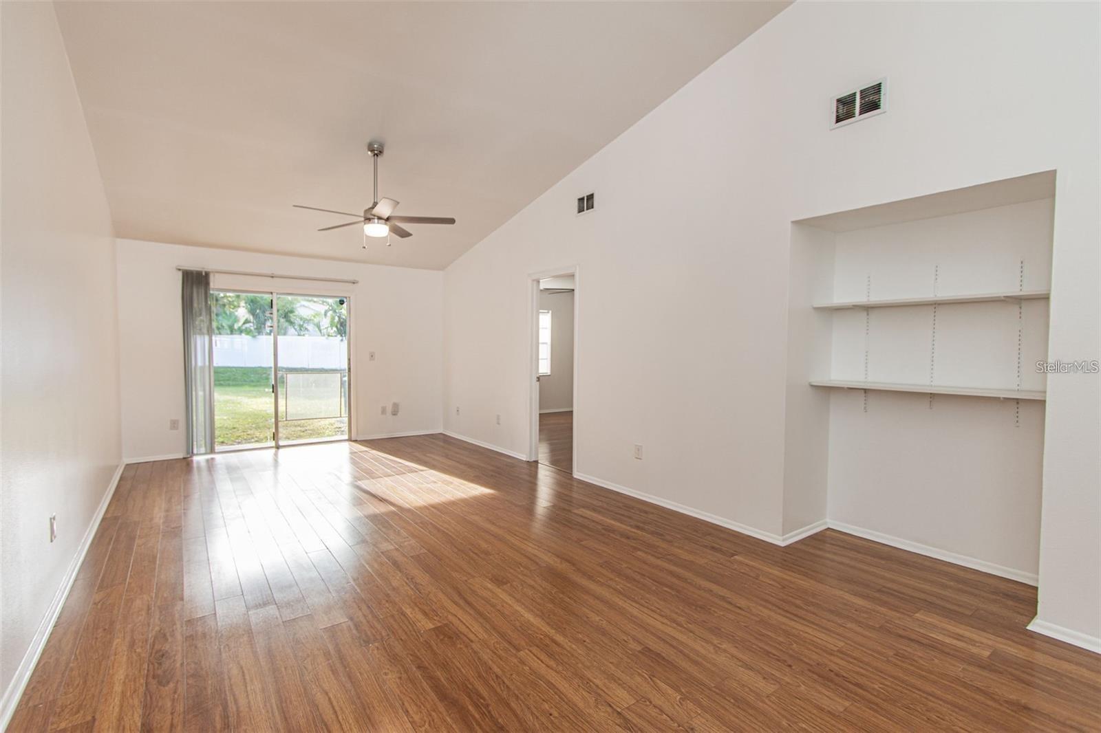 1284 WICKFORD ST — photo 11