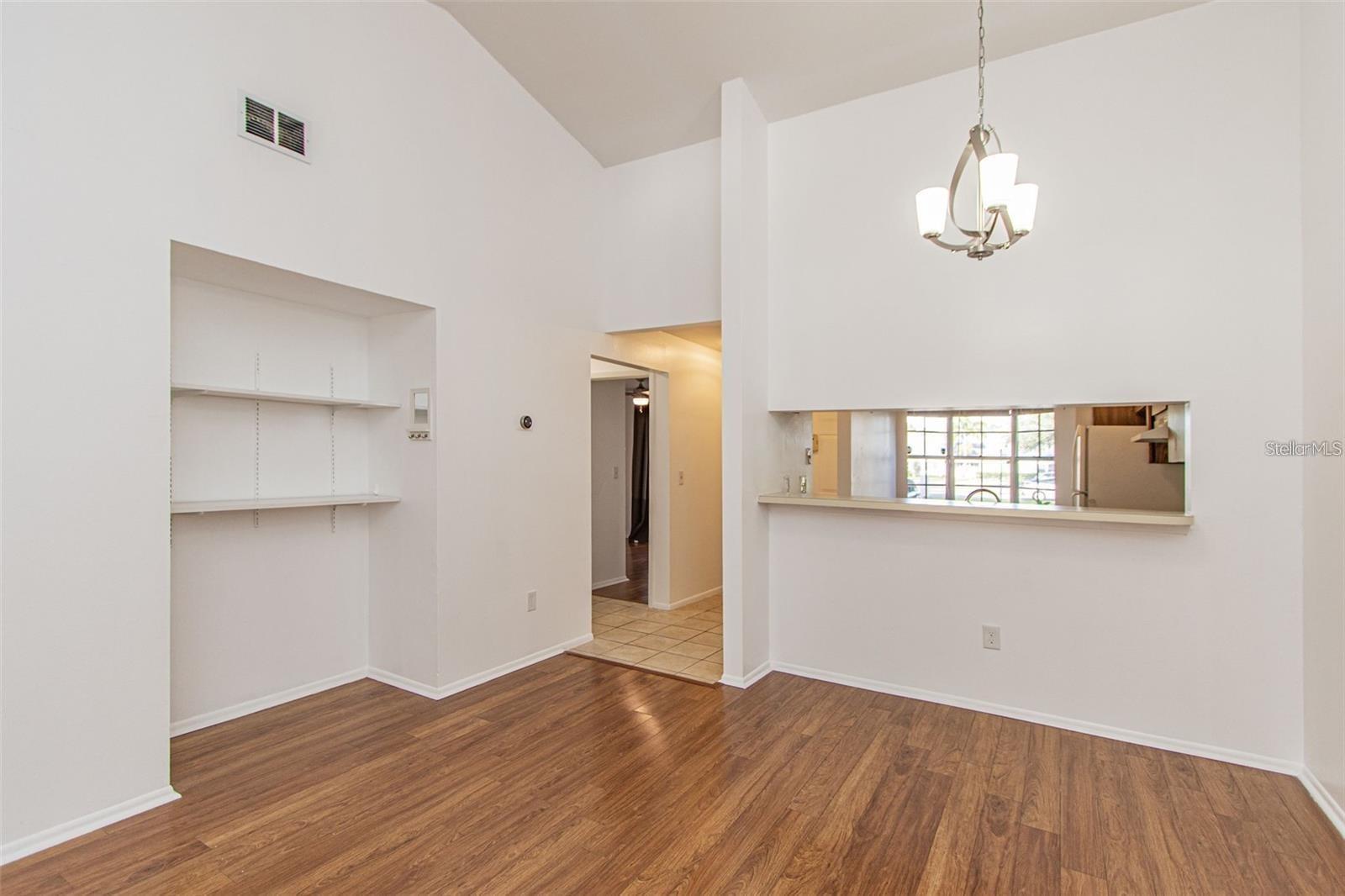 1284 WICKFORD ST — photo 9
