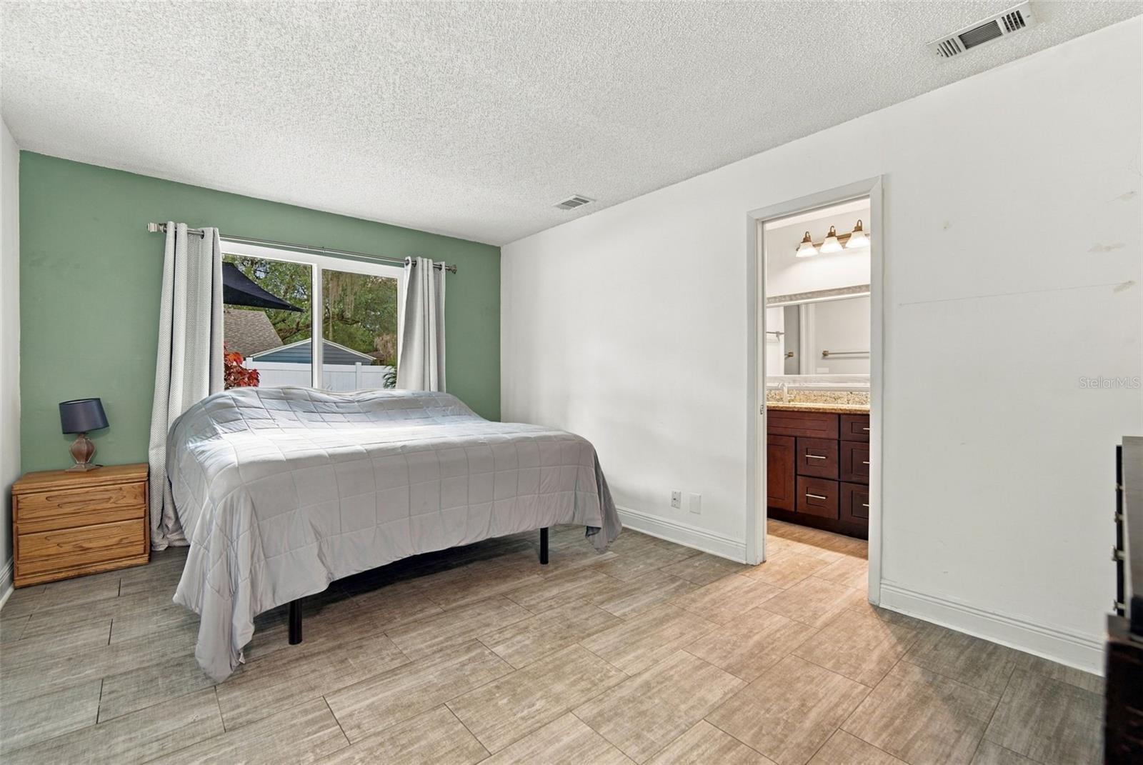 5018 E LIBERTY ST — photo 30