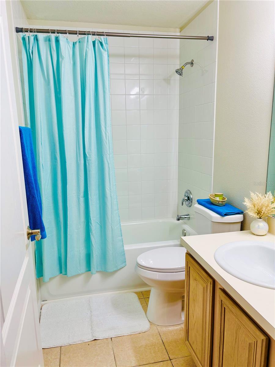 20304 OAK KEY CT — photo 32
