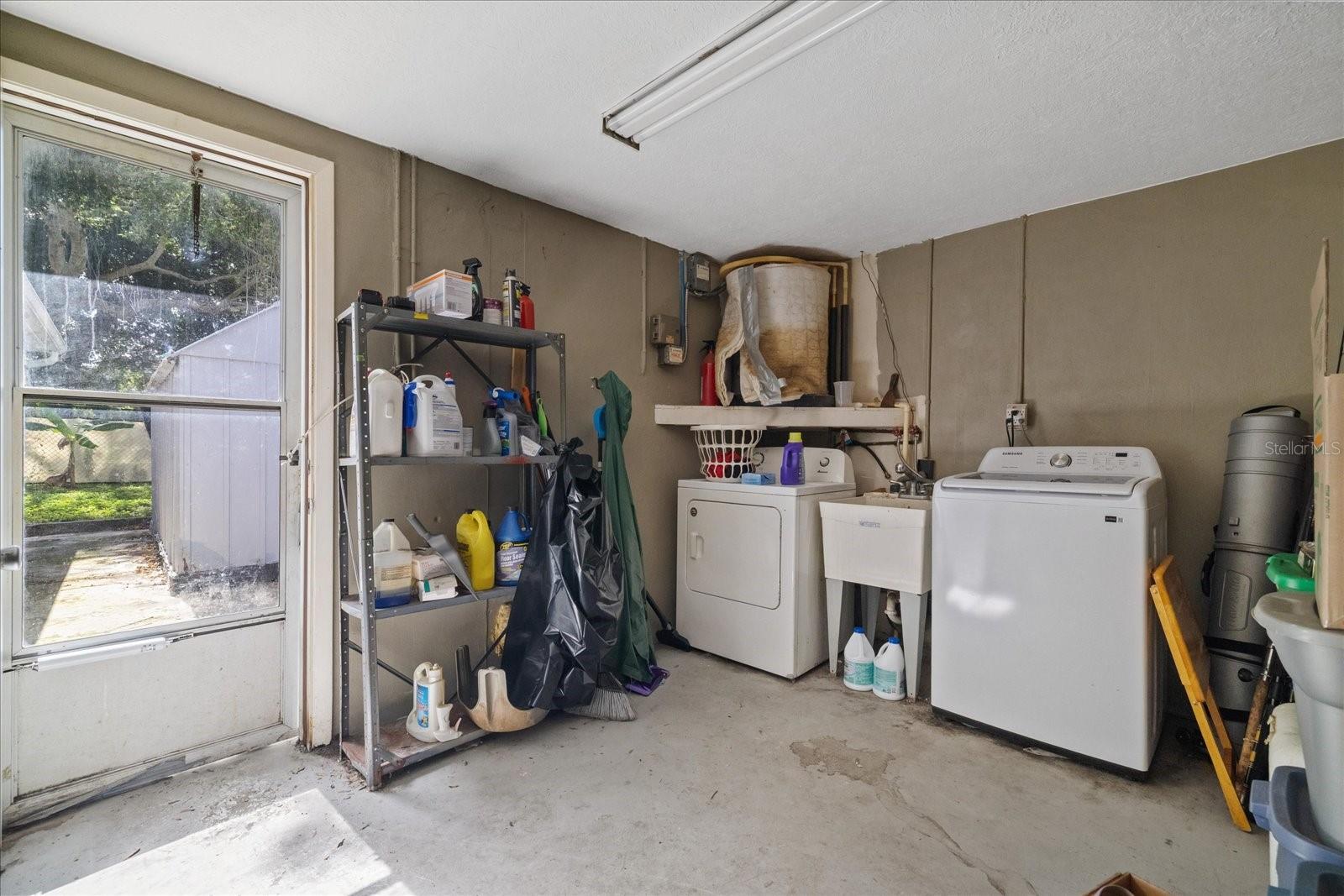 5412 CARLTON RD — photo 31