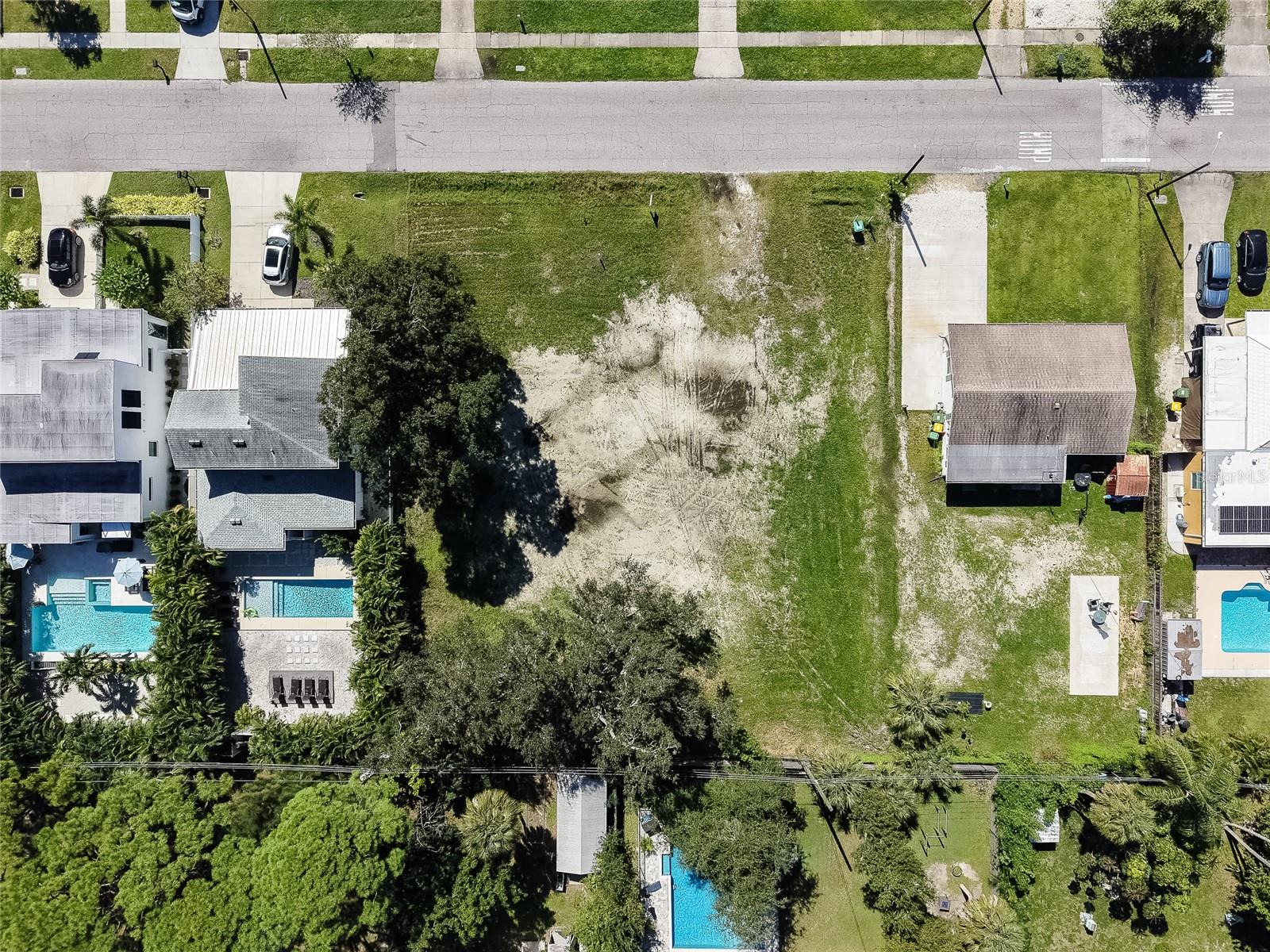 2555 WOOD ST — photo 23