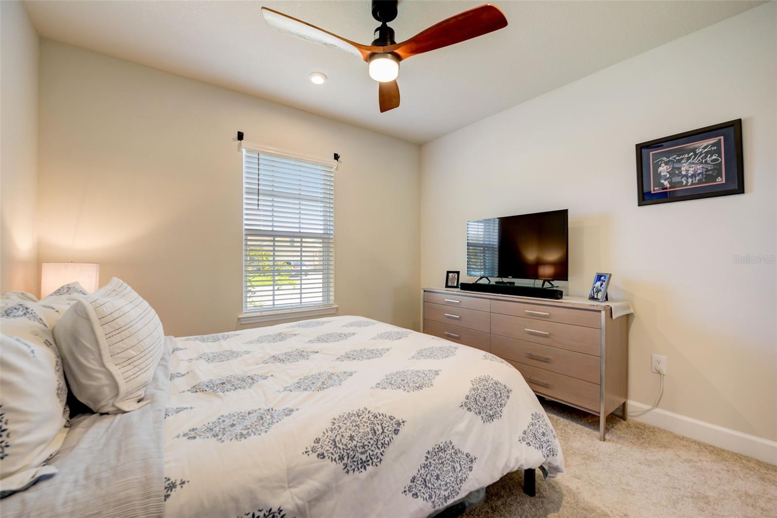 18027 TURNING LEAF CIR — photo 28