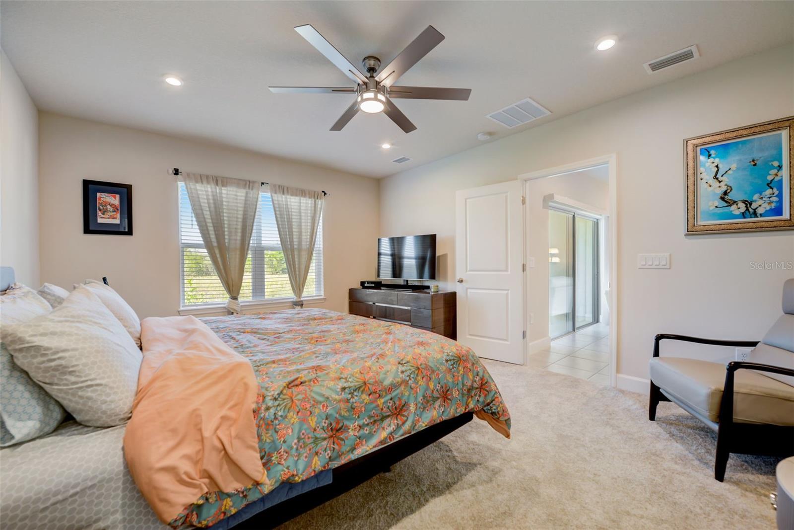 18027 TURNING LEAF CIR — photo 22