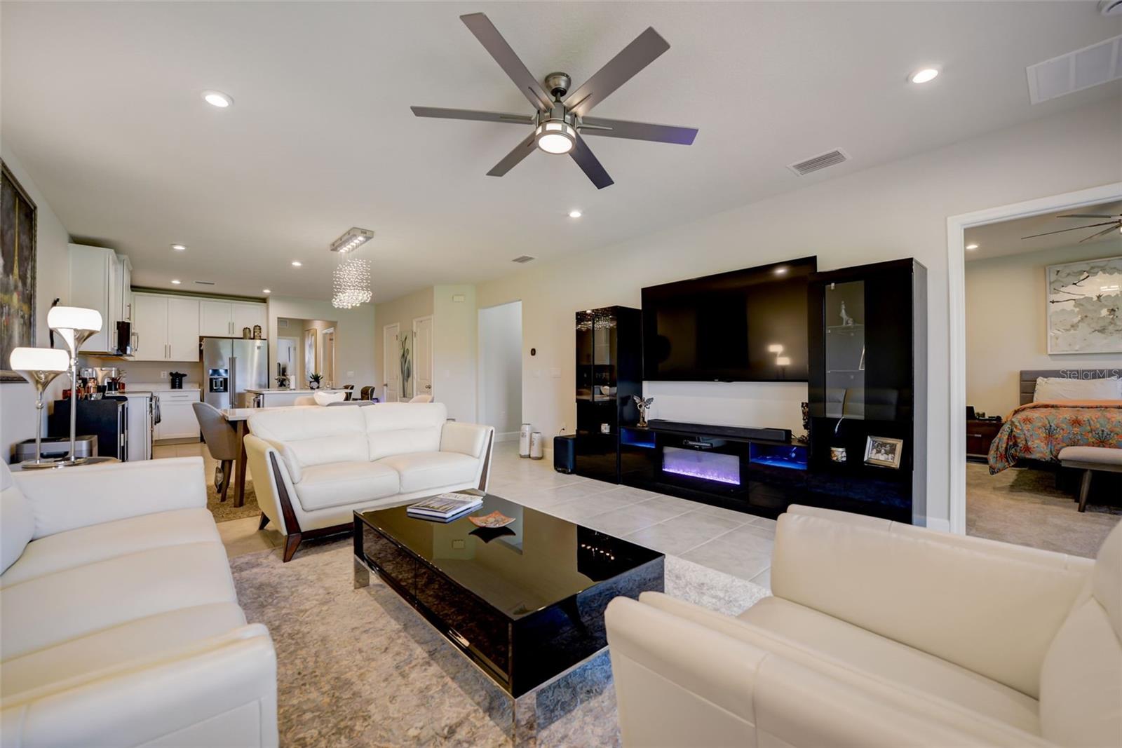 18027 TURNING LEAF CIR — photo 19