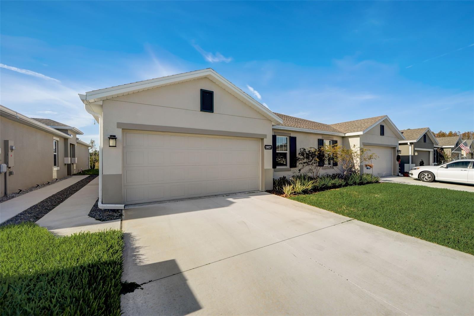 18027 TURNING LEAF CIR — photo 2