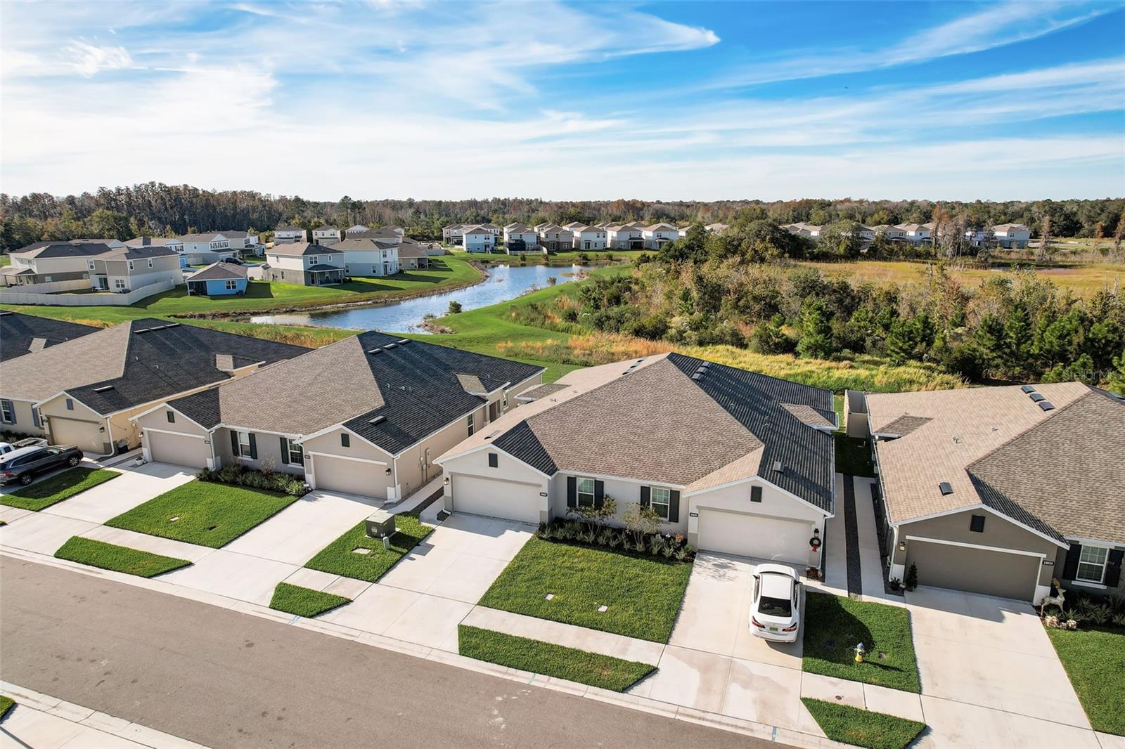 18027 TURNING LEAF CIR — photo 42