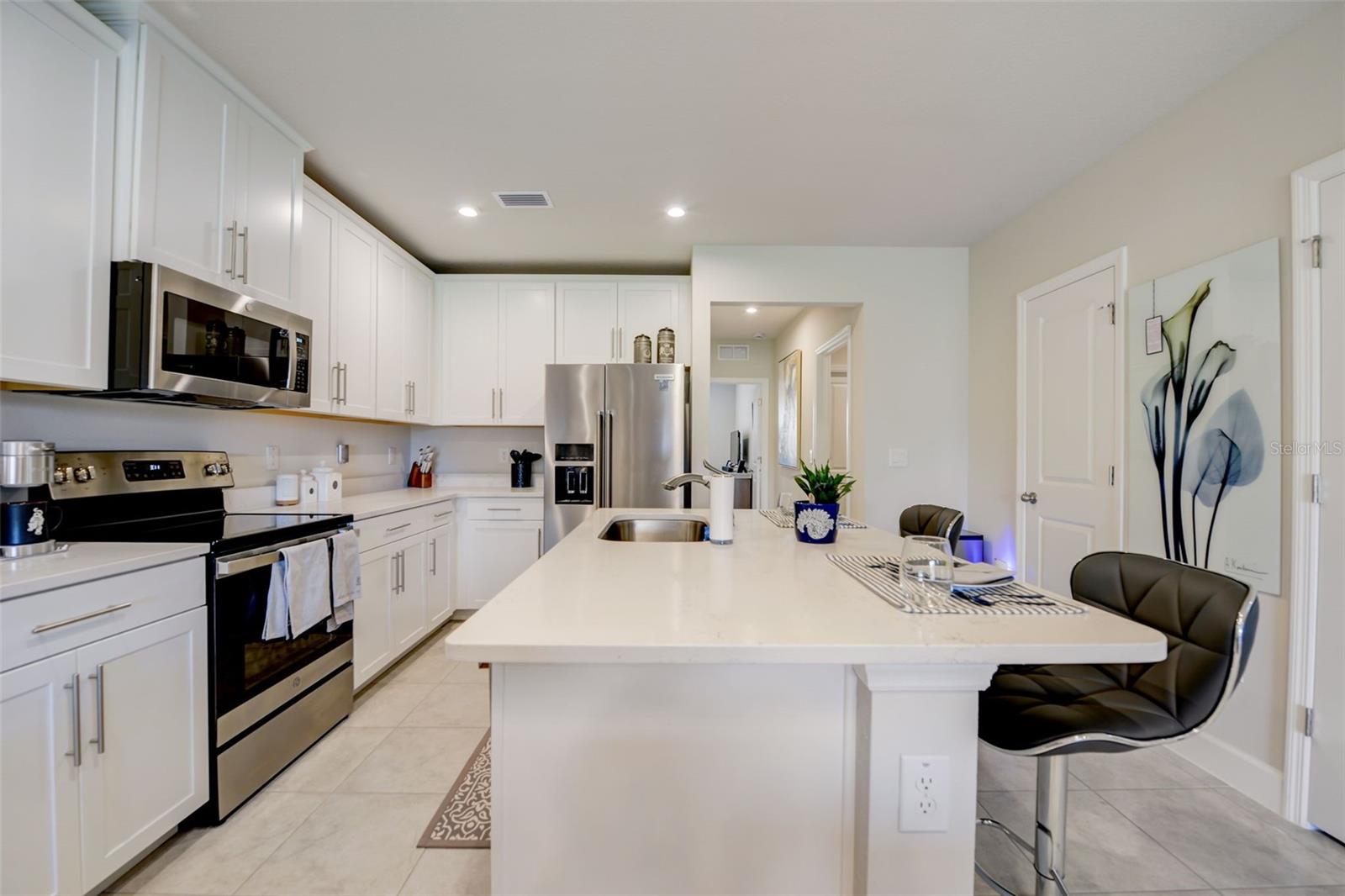 18027 TURNING LEAF CIR — photo 3