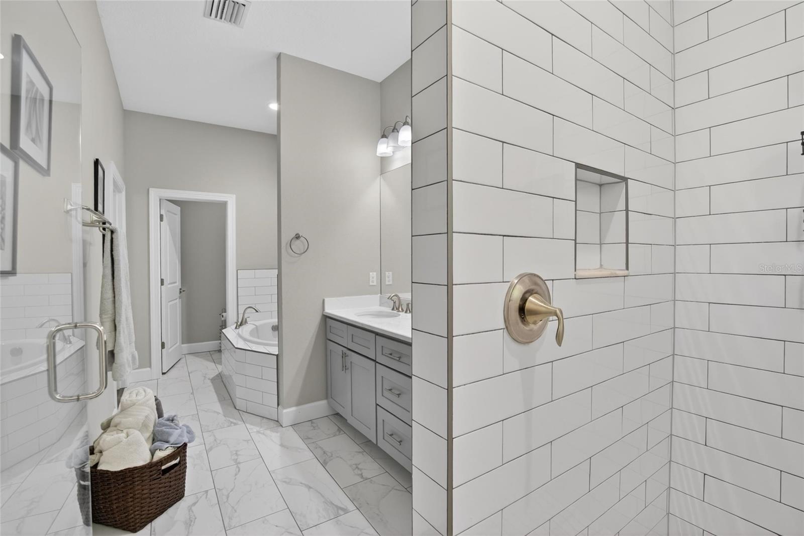 750 GRAND CYPRESS LN — photo 48