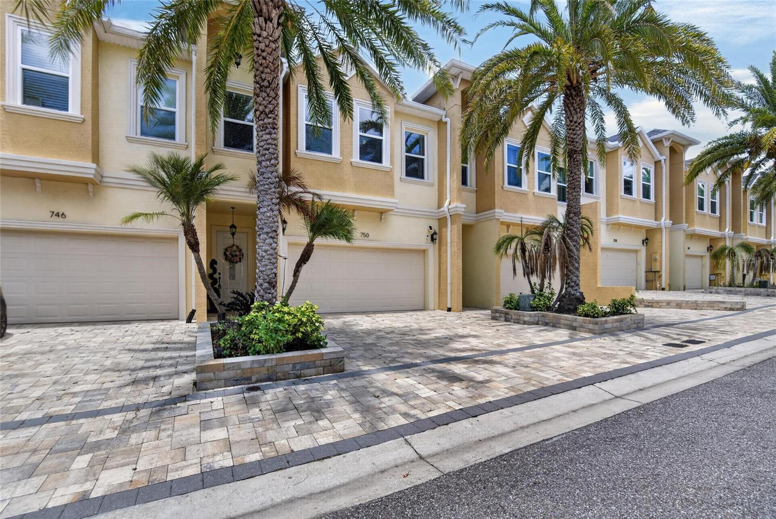 750 GRAND CYPRESS LN — photo 3