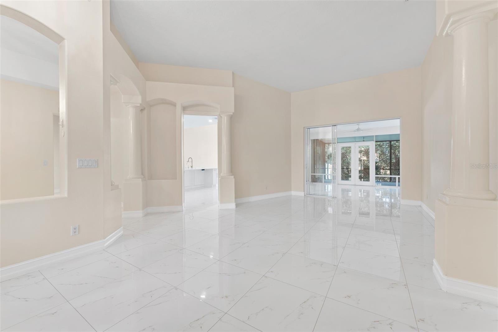 10310 CARROLL COVE PL — photo 5