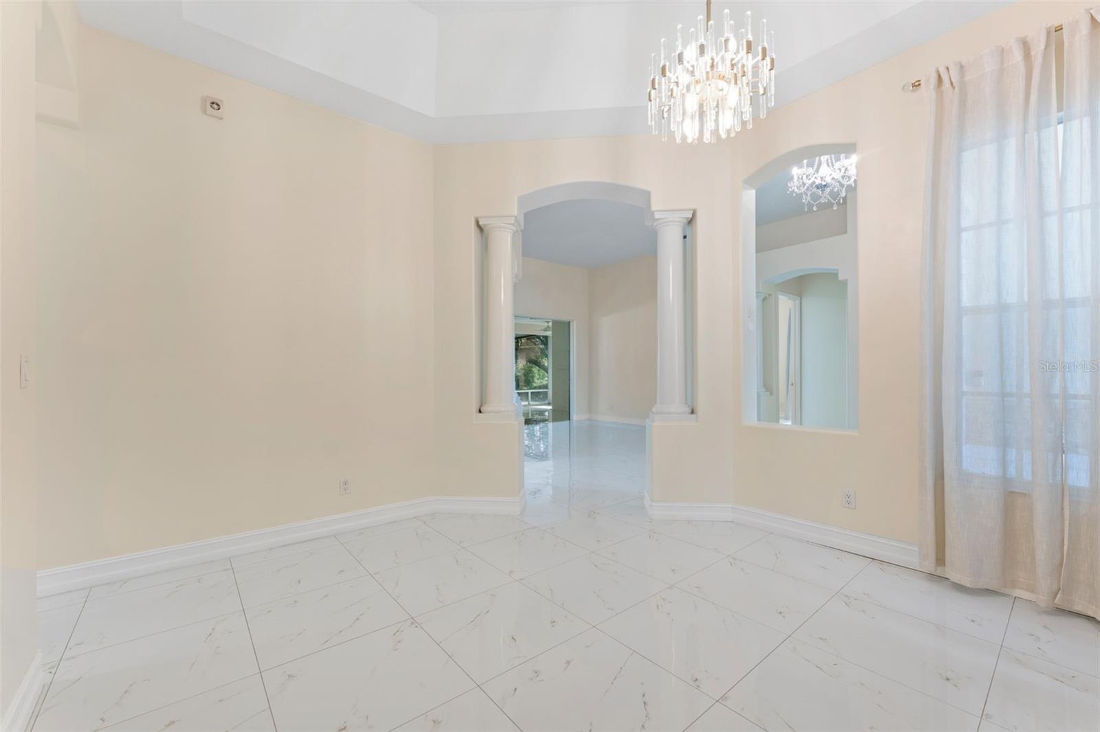 10310 CARROLL COVE PL — photo 7