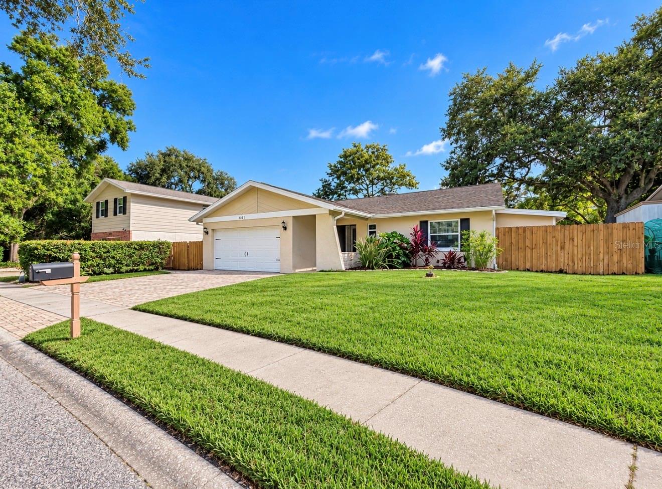 1231 ROSEWOOD ST — photo 4
