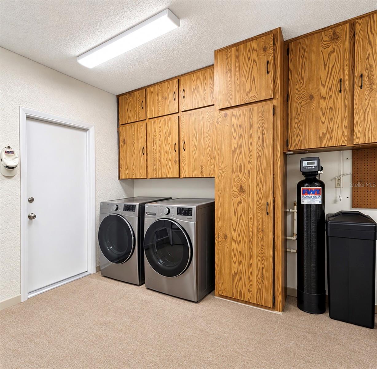 1231 ROSEWOOD ST — photo 12