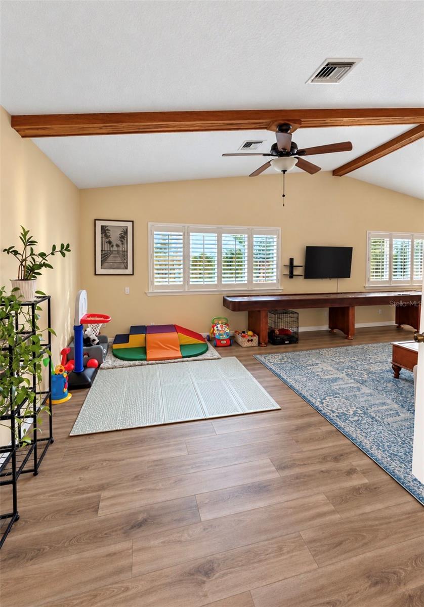 1231 ROSEWOOD ST — photo 35