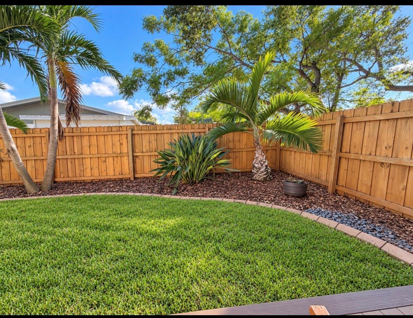 1231 ROSEWOOD ST — photo 9
