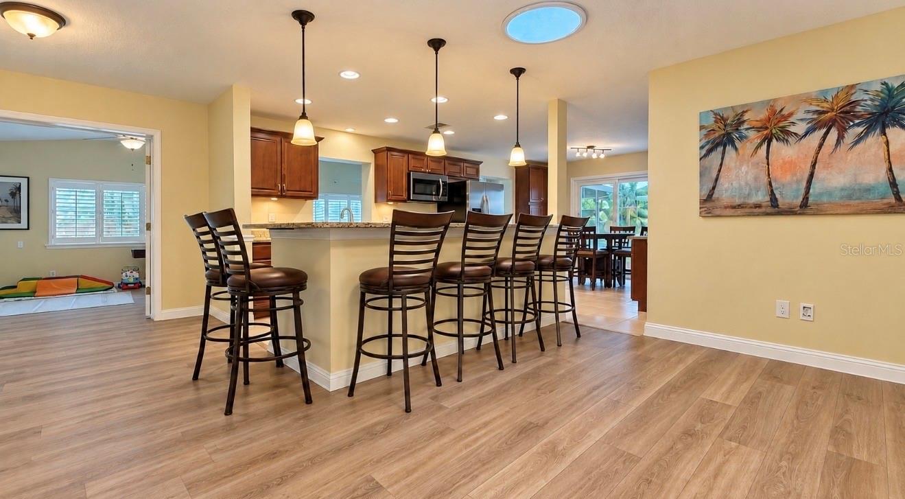 1231 ROSEWOOD ST — photo 14