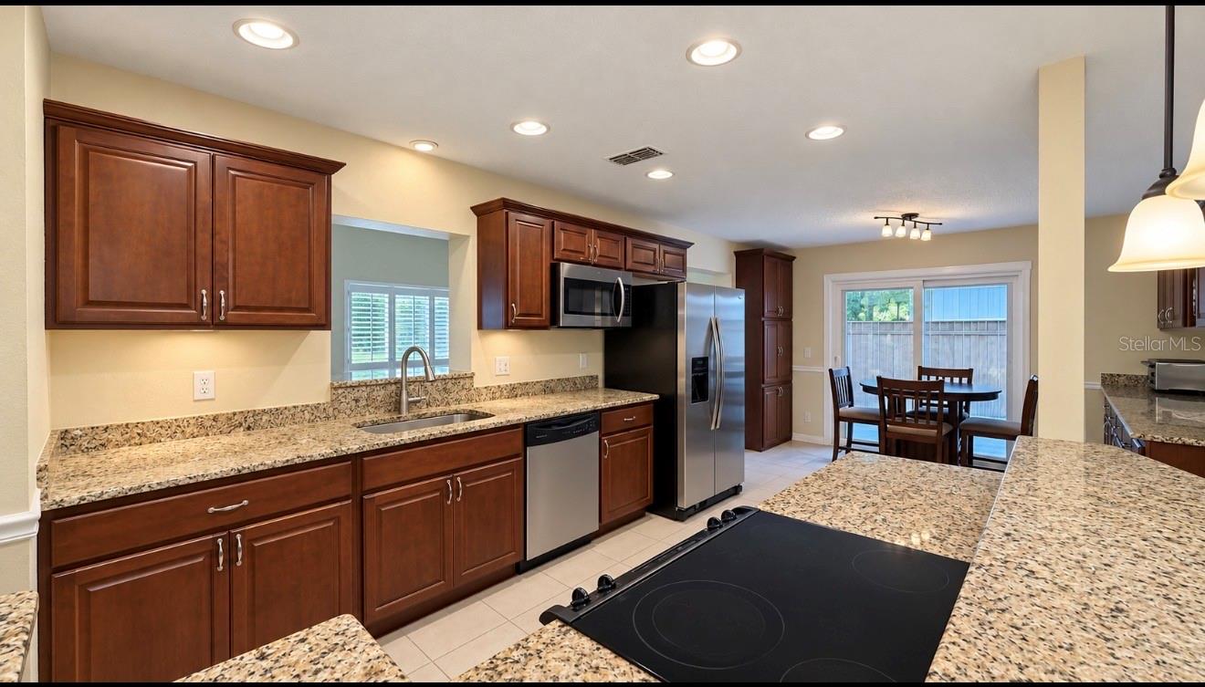 1231 ROSEWOOD ST — photo 23