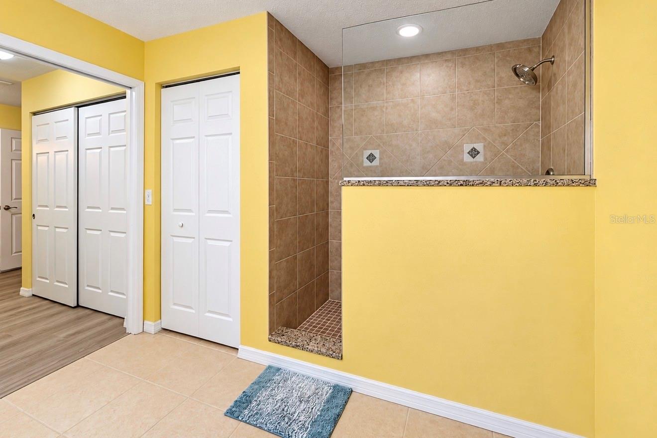 1231 ROSEWOOD ST — photo 42